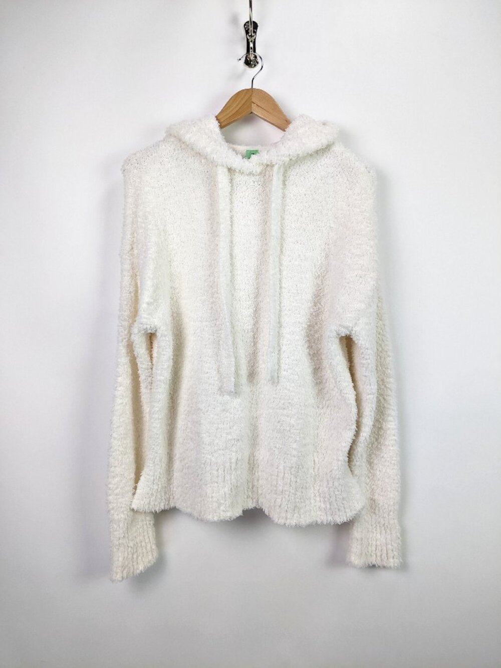 Honeydew Intimates White Fuzzy Knit Drawstring Hooded Pullover Sweater Size S